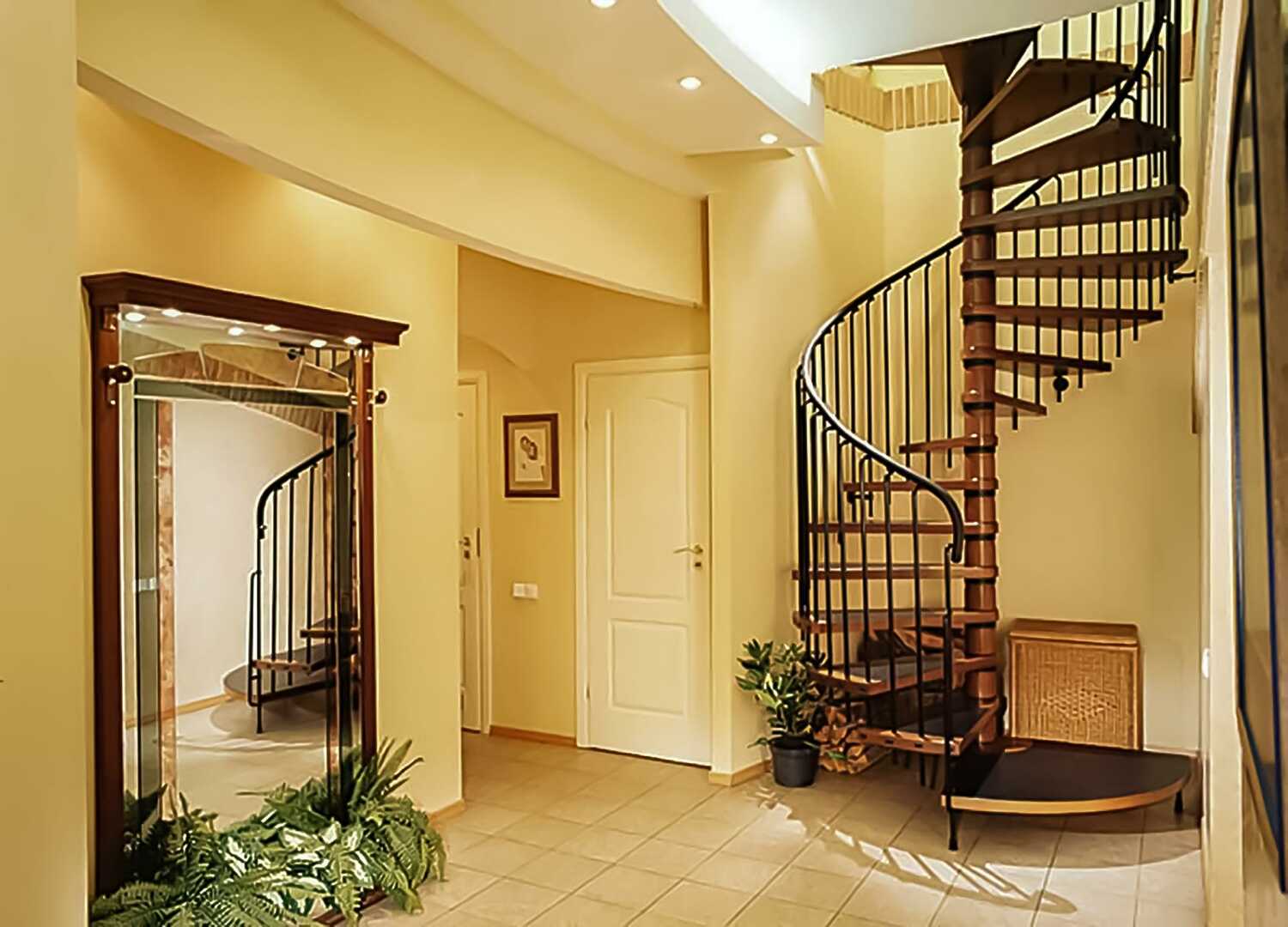 интерьер лестницы на второй этаж фото