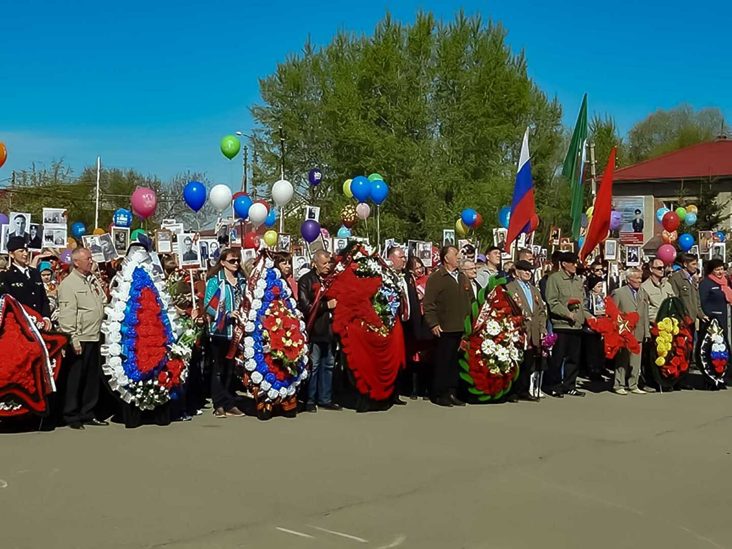 День общество. Долгодеревенское 9 мая 2022 года. Ольшанский ЦСДК Пристенского района. Замбровский Долгодеревенское. Программа проведения праздника 9 мая в селе Долгодеревенском.