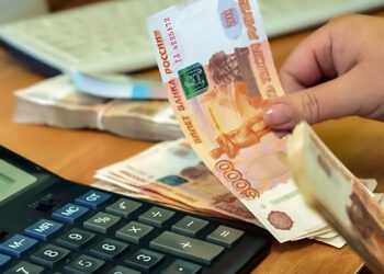 Судом удовлетворен иск прокурора о выплате задолженности по заработной плате