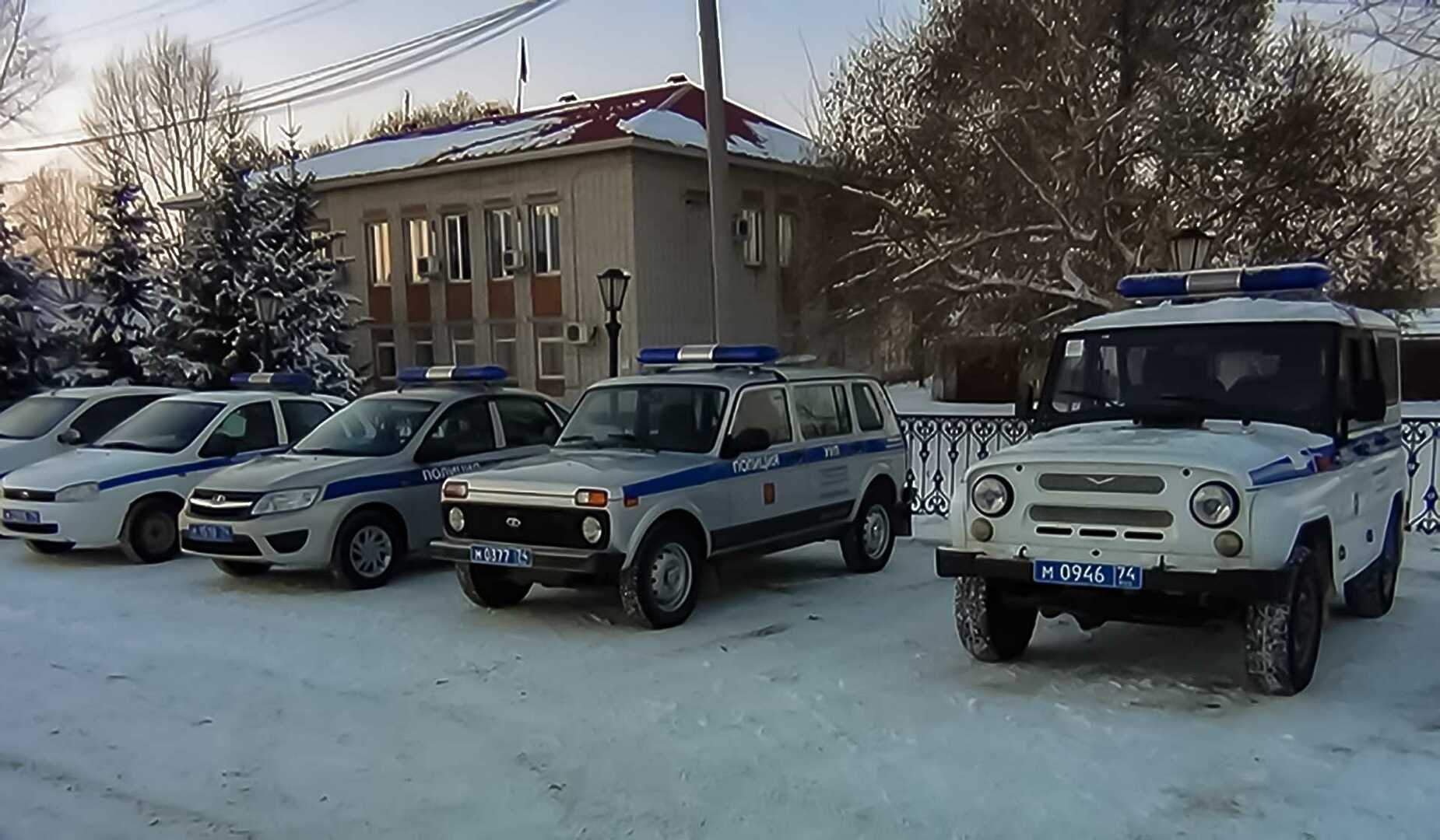 Сосновская нива. Полицейские автомобили Сосновского района. Полиция Сосновского района машины.