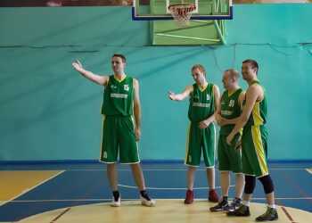 Баскетболисты из Долгодеревенского вышли в финал челябинского чемпионат