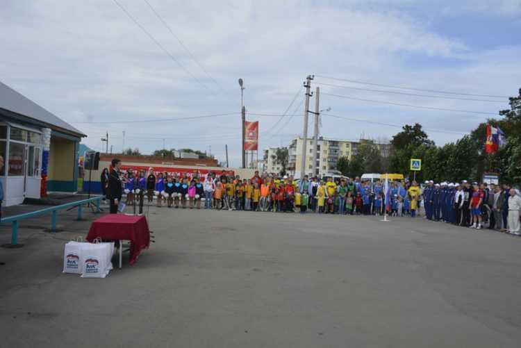 В Кременкуле открыли универсальный спортзал-трансформер