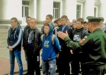 Призывники Сосновского района в ЧВВАКУШе: напутствия военкома и экскурсия