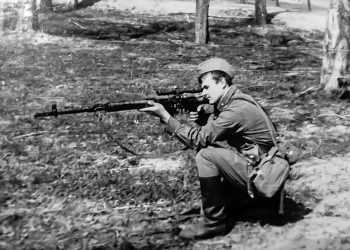 Валерий Петров