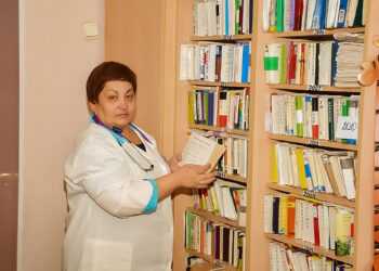 Краснопольская амбулатория: для детских карточек нужен новый стеллаж