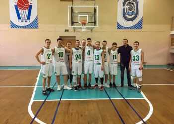 Баскетболисты из Долгодеревенского ждут болельщиков на чемпионате города