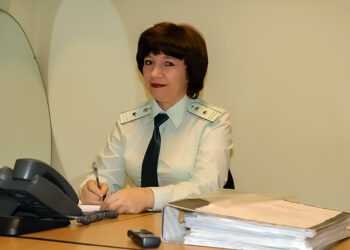 В Сосновском районе сотрудники налоговой службы принимают поздравления