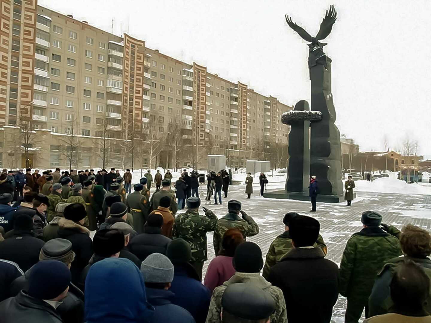 Победа на сегодня челябинск. Аллея славы Челябинск. Памятник воинам интернационалистам Челябинск. Памятник на бульваре славы в Челябинске. Памятник доблестным сынам Отечества Челябинск.