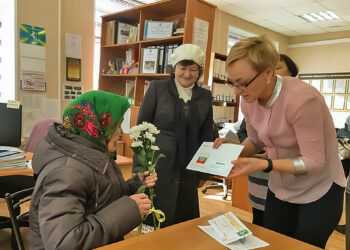 В Сосновском районе долгожители получили поздравления от президента