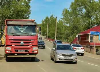 «Завтра закрываем»: строители предупредили, что закроют мост