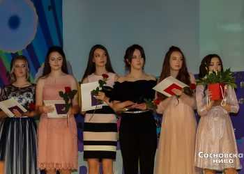Девятиклассники Долгодеревенской школы получили аттестаты