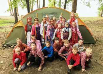 Фольклористы из Рощино приняли участие в фестивале «Уральские прикрасы»