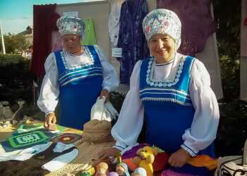 Жители Есаульского принимали поздравления и подарки в День села