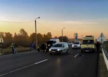 Водитель ВАЗа сбил мужчину, переходившего трассу. Пешеход погиб