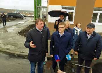 Текслер выясняет, почему не закончена стройка детсада в Шигаево