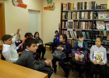 В Кременкульской бибиотеке школьники познакомились с историей села и района