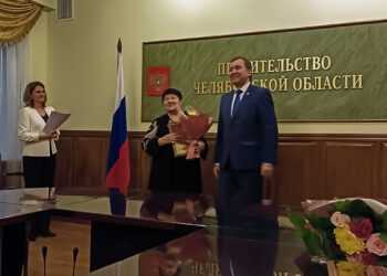 Министр финансов наградил журналиста СН за победу в конкурсе