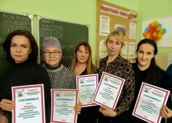 В Долгодеревенской школе родители сдавали ЕГЭ по истории