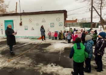 В Бутаках на Масленицу ребят ждали конкурсы, игры и угощение