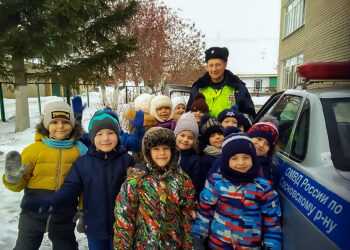 В Сосновском районе сотрудники ГИБДД провели занятия в детских садах