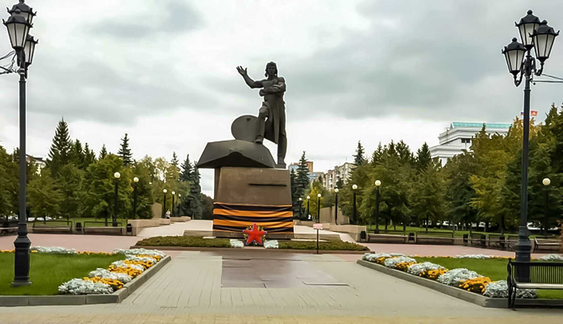 Бульвар славы Челябинск