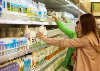Как выбрать качественную и безопасную молочную продукцию