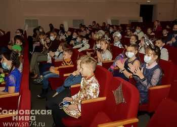 Елка главы района собрала ребят, отличившихся в учебе, спорте и творчестве