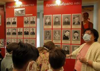 Ребята из Есаулки посетили музей перед Рождеством