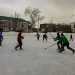 Жители Долгодеревенского играли в хоккей в валенках