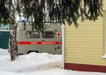 Как в Киржакуле «скорую помощь» вызволили из сугроба и помогли фельдшеру