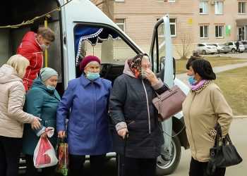 Пожилых сосновцев на диспансеризацию доставляют специальным транспортом