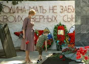 В Долгодеревенском началось празднование Дня Победы
