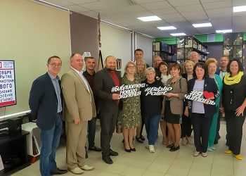 Главы поселений Сосновского района побывали в Полетаевской библиотеке