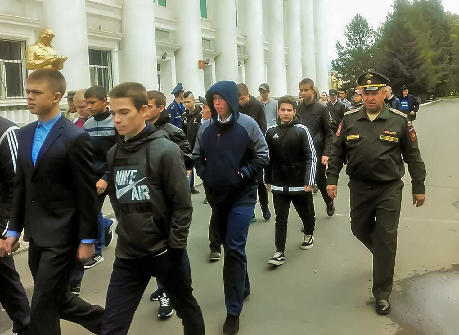 Общество резерв. Военкомат Сосновского района Челябинской области. Проводы призывников в Сосновском районе. Сотрудники Сосновского военкомата Челябинской области. Сосновский военкомат Юров Нижегородской области.