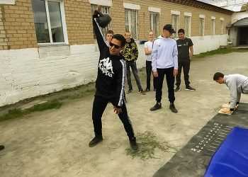 В Долгодеревенском студенты сдали нормы ГТО