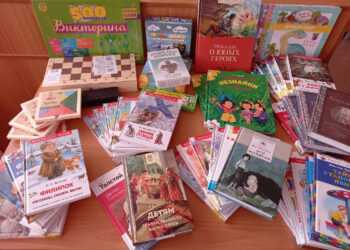 Новые книги и настольные игры появились в библиотеке