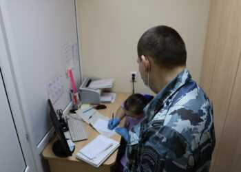 В районной больнице открылся круглосуточный пункт вакцинации