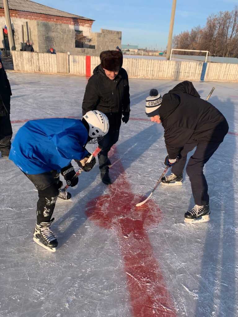 Хоккейные команды Солнечного открыли сезон