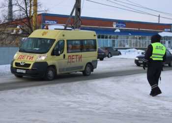 Сотрудники ГИБДД напомнят о правильности перевозки детей автобусами