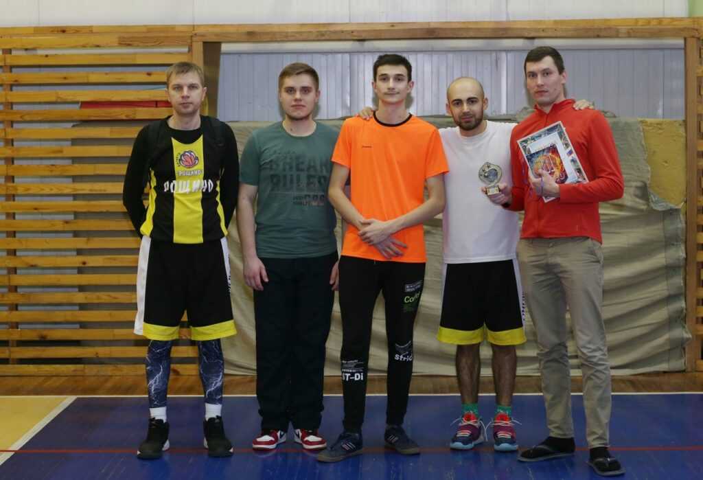 Сосновские баскетболисты победили в Рождественском турнире