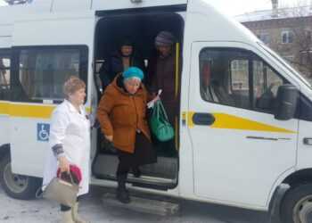К услугам пожилых жителей Сосновского района предложен спецавтомобиль