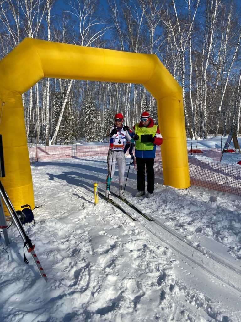 Сосновские лыжники и спортивная семья стали вторыми на «Уральской метелице-2022»