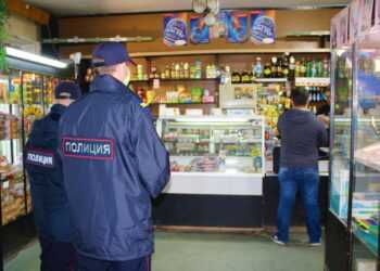 В Сосновском районе продавцов привлекли за продажу алкоголя подросткам