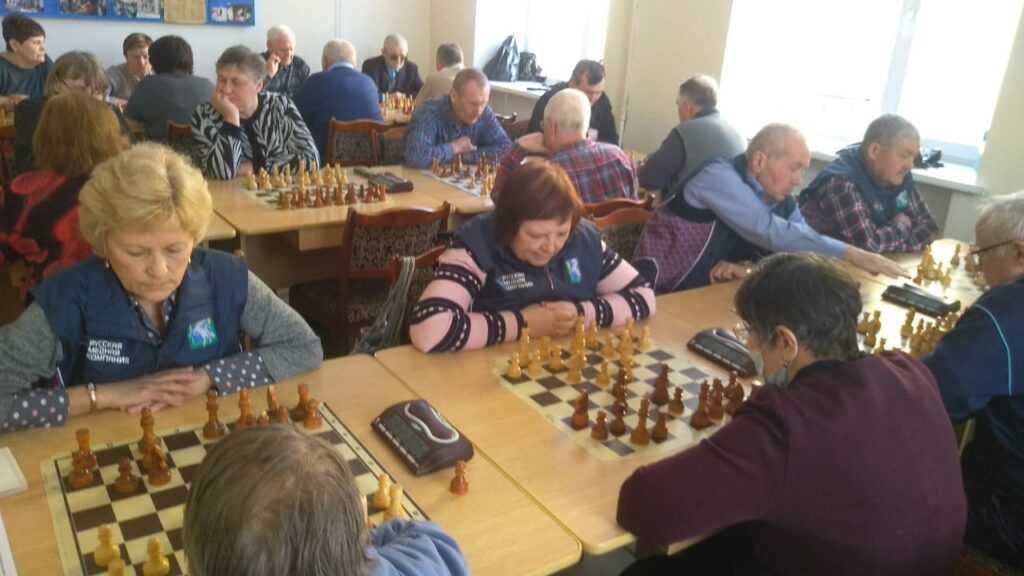 Сосновские шахматисты стали четвертыми в области