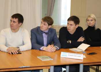 Молодые и активные сосновцы задали вопросы главе района