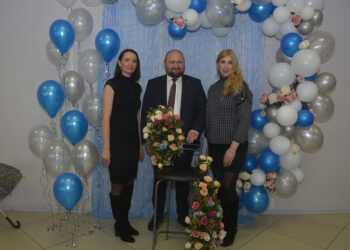 Женщин Сосновского района поздравили артисты Челябинской филармонии