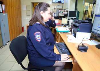 Жестокое обращение с детьми: куда сообщить в Сосновском районе