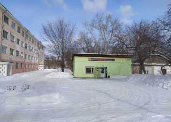 Не приносят газету домой: жители учхоза остались без почтальона