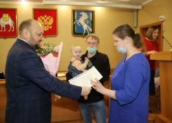 Молодые семьи применили жилищные сертификаты