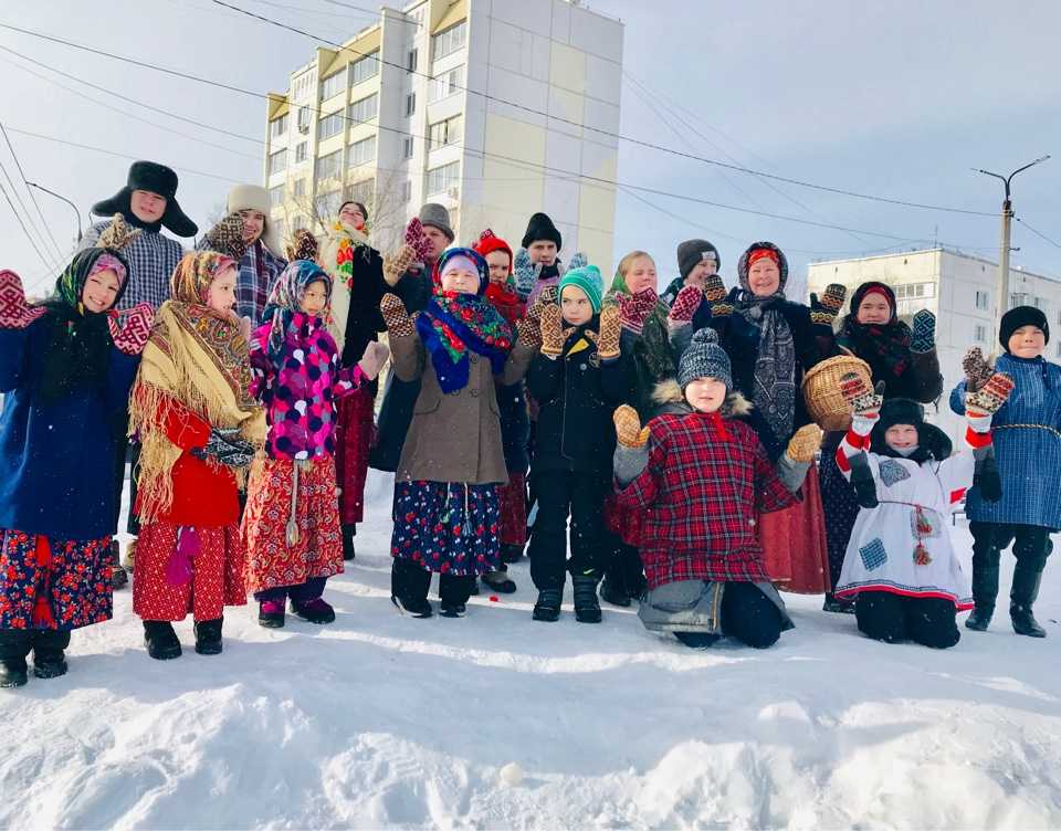 Ребята из Рощино зазывали весну в Сосновский район